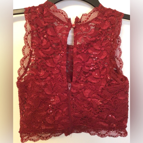 My Michelle burgundy lace lined crop top size 1 - Picture 4 of 7